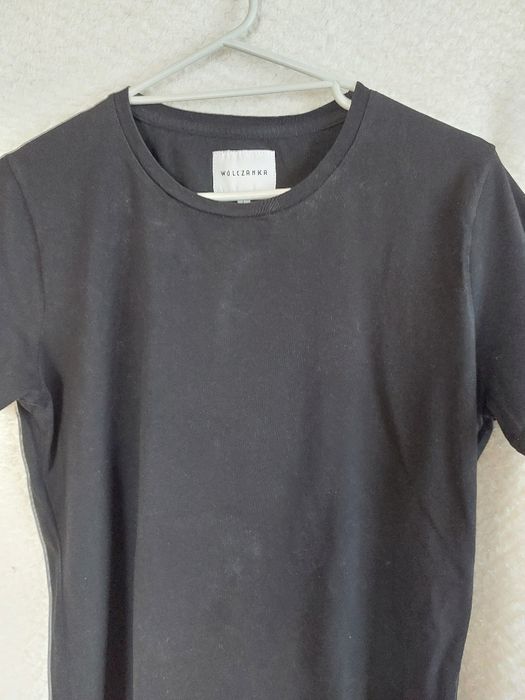 T-shirt, czarny gładki. Wólczanka. rozmiar L