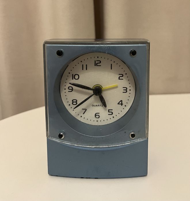 Годинник настільний pearl