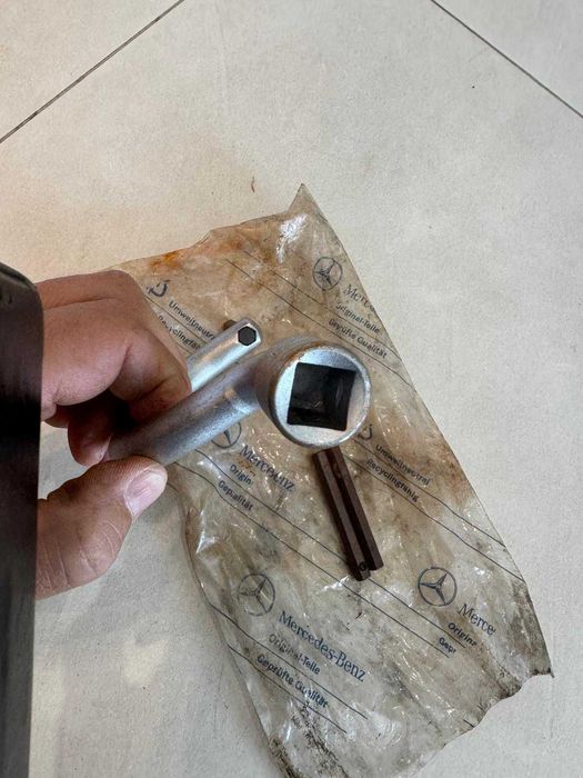 Ferramenta de chave de aperto BTR MERCEDES-BENZ Referência da Mercedes original