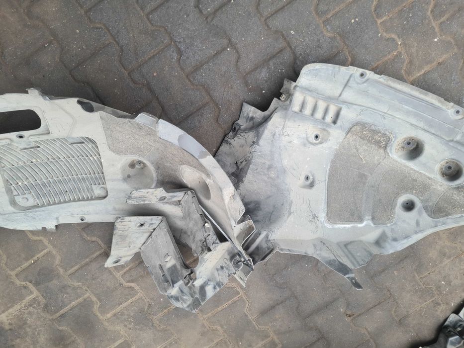 BMW X5 G05 3.0d nadkole przednie prawe kompletne 20r