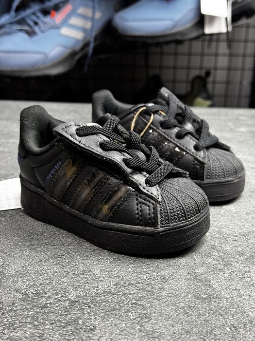 ОРИГІНАЛ 100%  19/21/23 р. Чорні дитячі Adidas Superstar