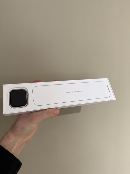 Apple Watch 7 45mm Starlight