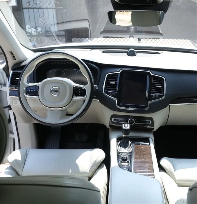 Продам Volvo XC90