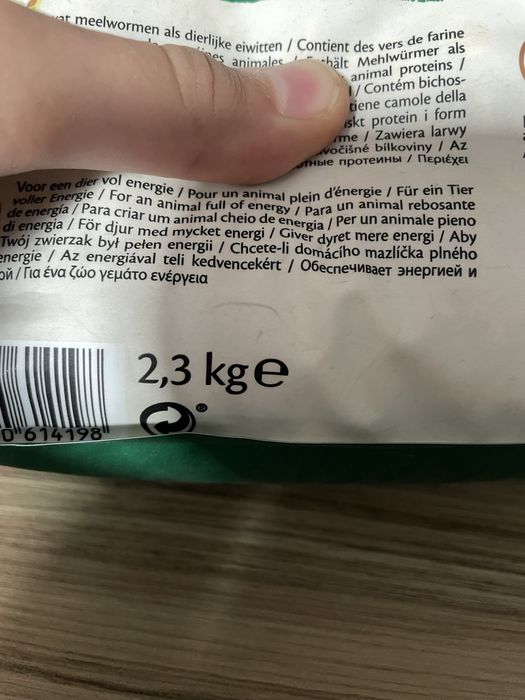 Karma dla chomika + mały pojemnik innej karmy gratis