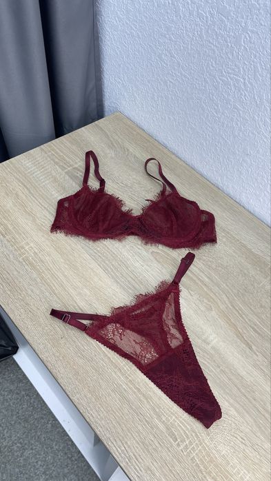 Мереживна нижня білизна