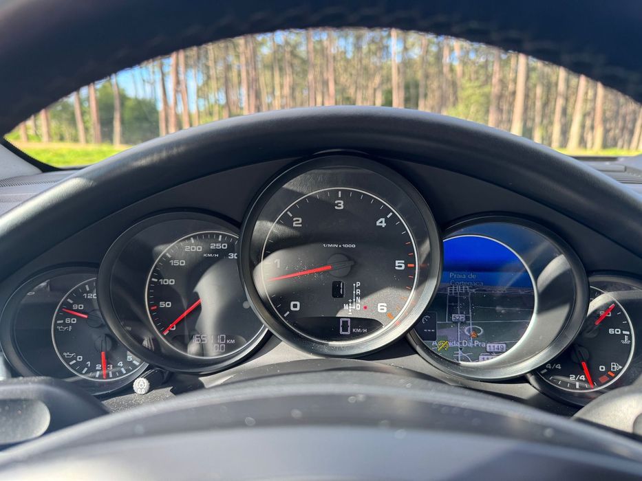 Porsche Panamera Platinum Edition