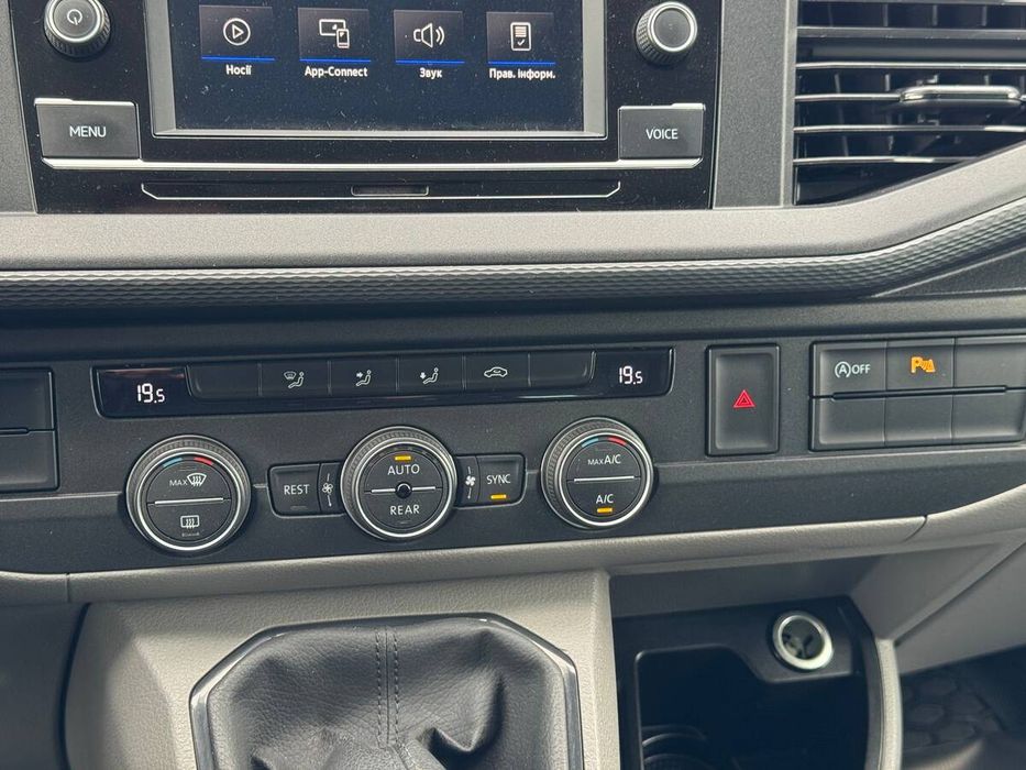 Volkswagen Caravelle 2021 freshauto