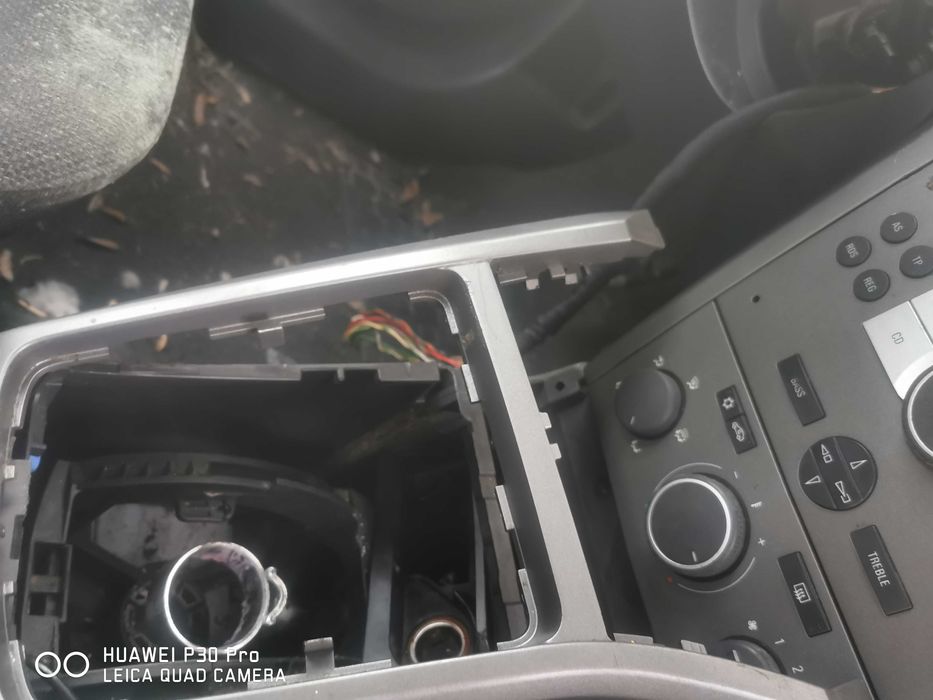 Opel astra h silnik 1.6 zgazem po próbie kradzieży uszkodzony.