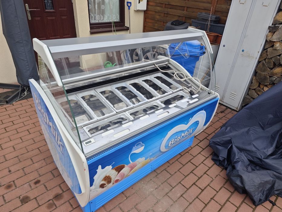 Zamrażarka witryna na lody 10 kuwet idealna