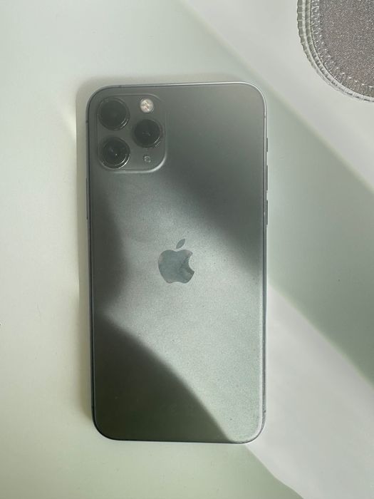 Iphone 11 pro muito bem reservado