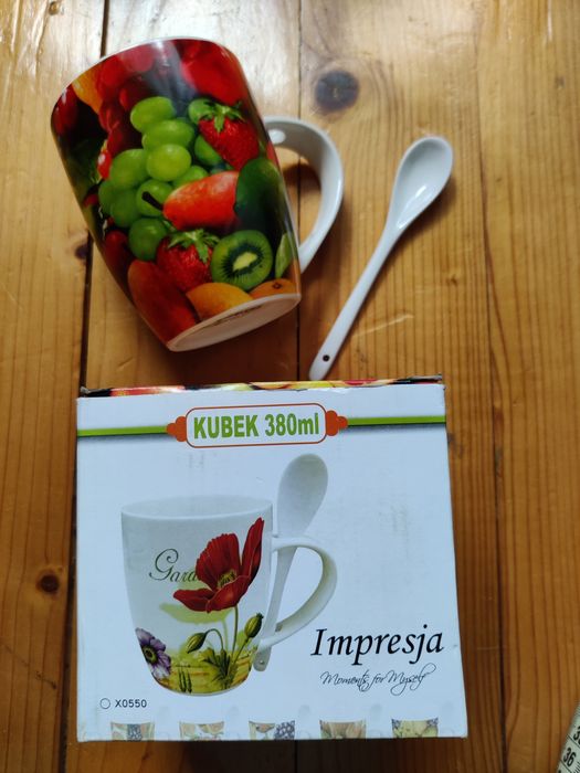 NOWY Porcelanowy kubek z lyzeczka