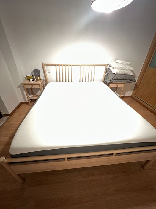 Conjunto Cama + Mesas de Cabeceira IKEA BJORKSNAS - Betula Natural
