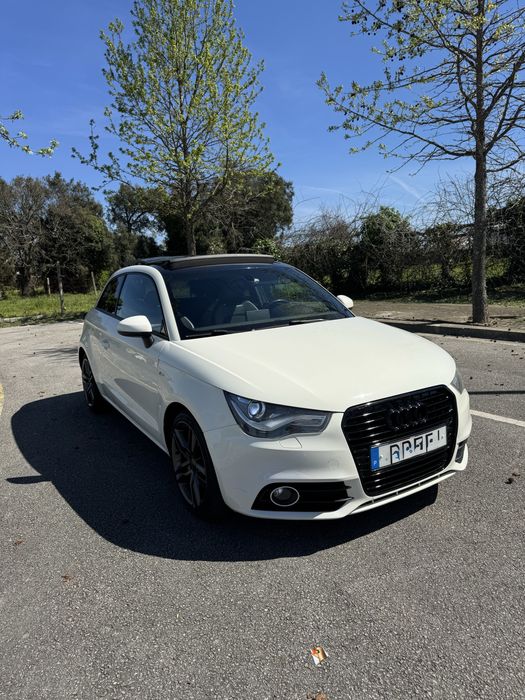 Audi A1 S-Line teto panoramico(abrir)