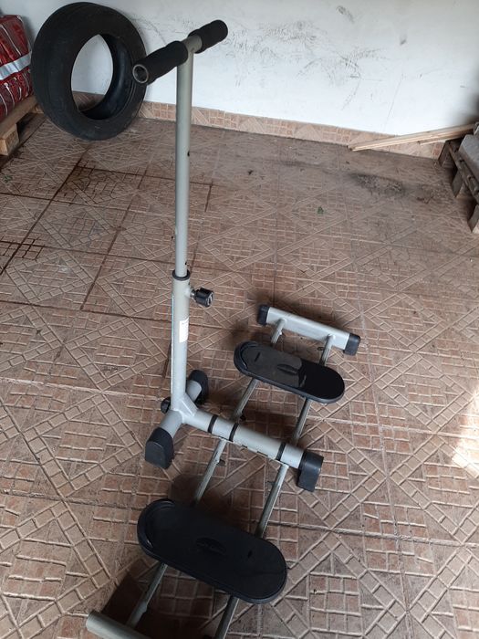 Máquina modeladora de pernas