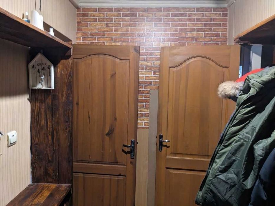 Окремий будинок біля річки