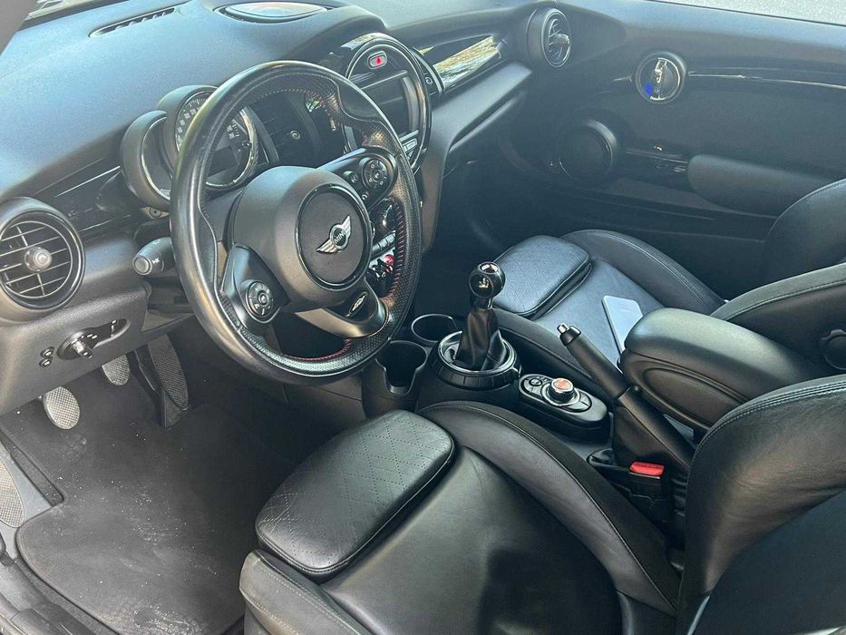 Mini cooper jonh works472079372565227524