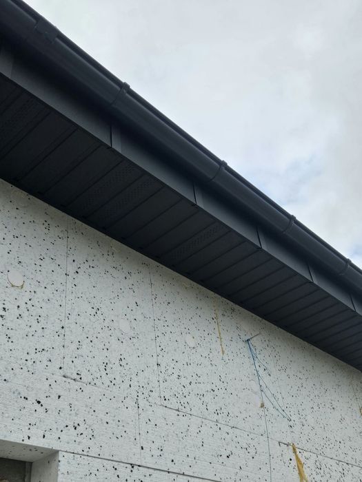 Dom na parterze  każda połówka 100 m² plus 30 m² urzytkowe poddasze