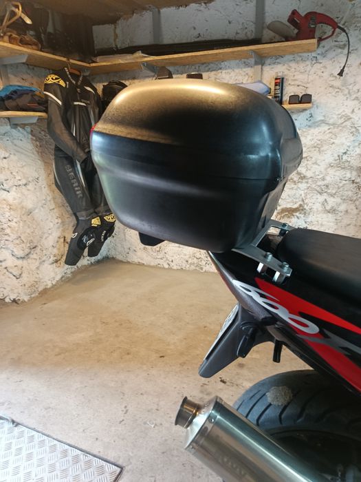 Honda CBR F4i Kufer do motocykla
