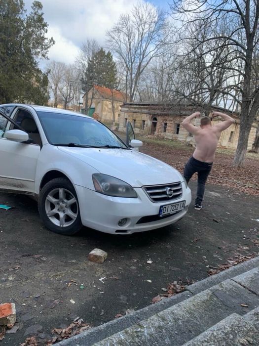 Автомобіль Nissan Altima 2005 рік 2.5s двигун газ/бензин з оформленням без проблем