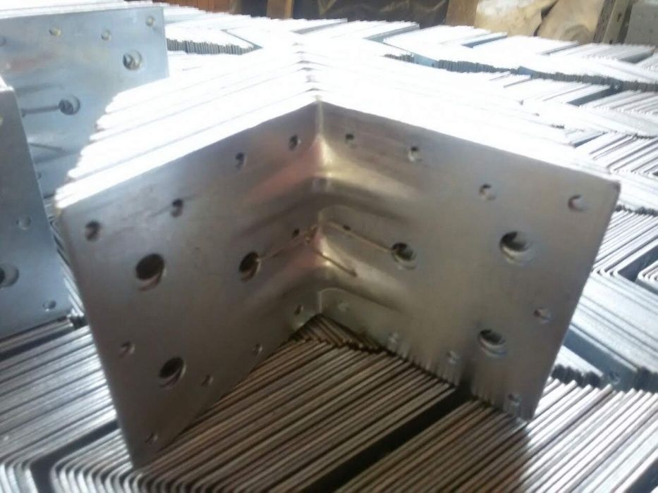 Производство кровельного крепежа ОПТ Розница Уголок монтажный Пластина