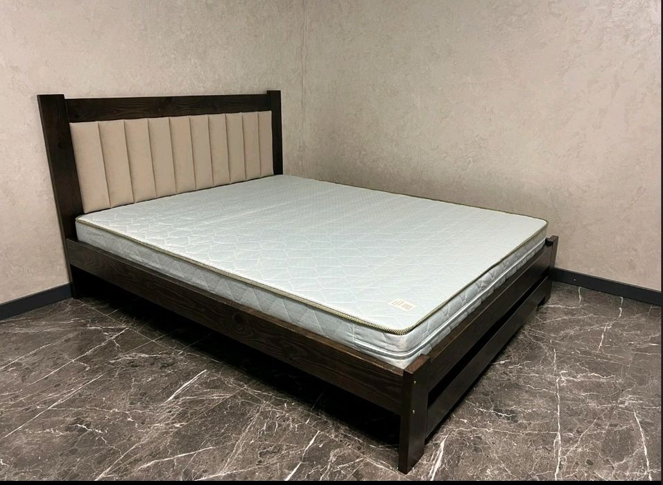 Ліжко деревянне з м'яким ізголів'ям 1.6*2.