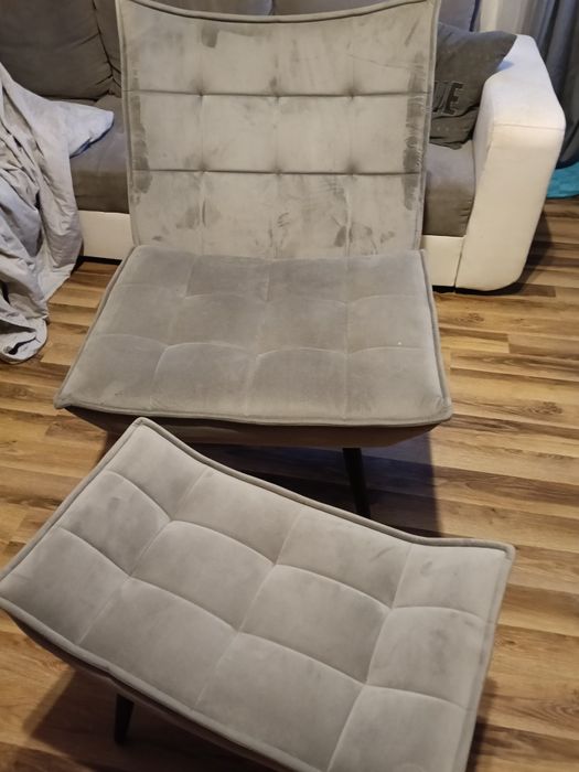 Sprzedam fotel z podnóżkiem