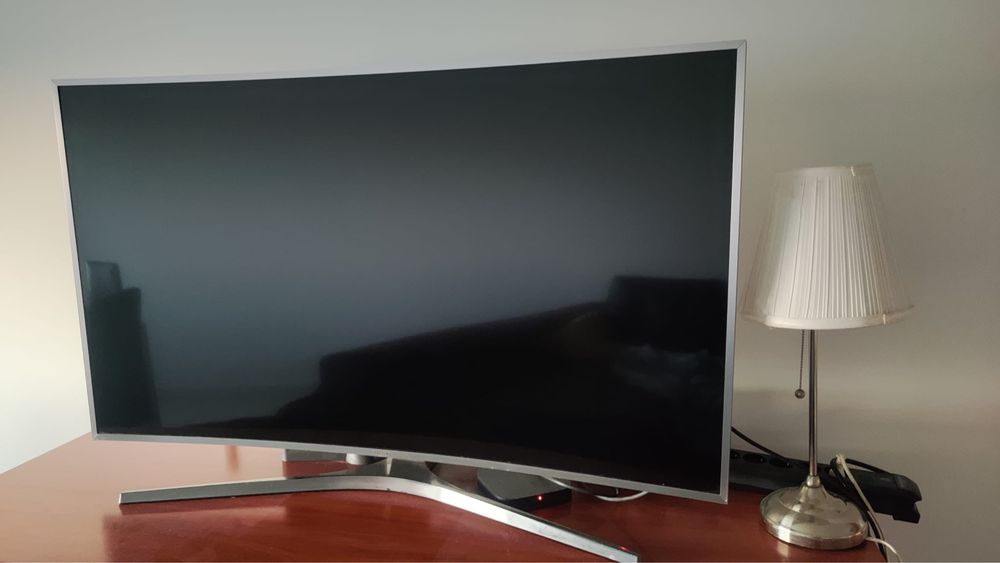 Samsung Smart TV Curva 55" 4K UHD – Excelente Estado