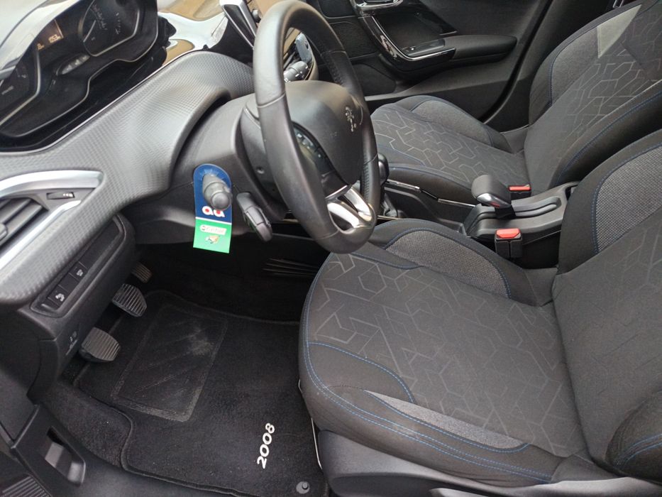 Peugeot 2008 1.2 gasolina
