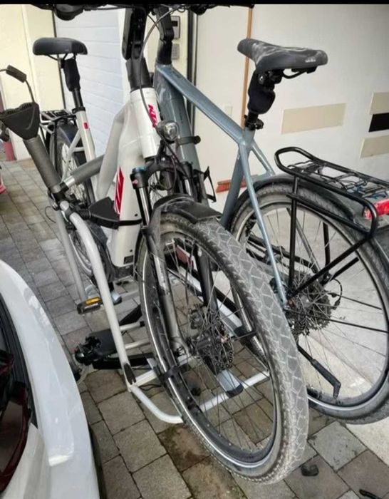Bagażnik rowerowy na 3+1 rowery  na hak