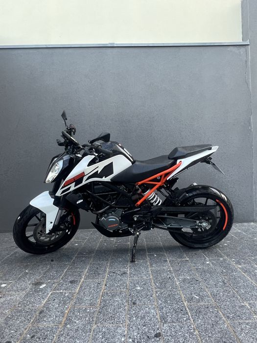 vendo mota ktm duke 125
