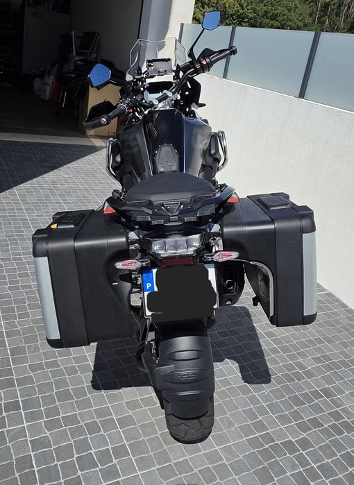 BMW GS R1250 Triple Black