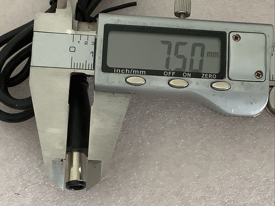 AC adaptador - Carregador ADPC1936 19V , 2A , 38Watts