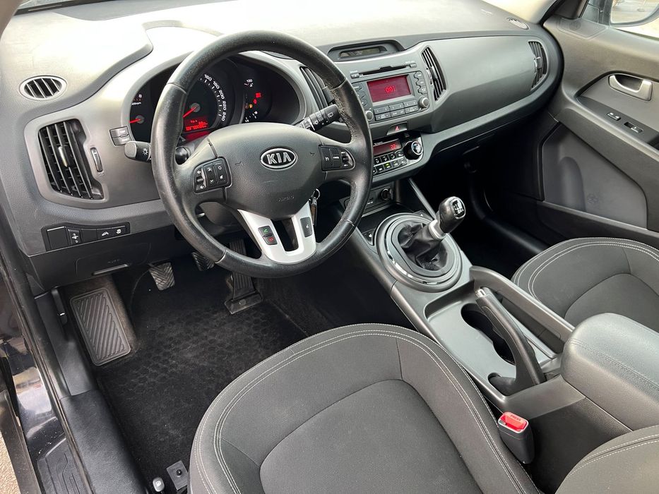 Kia Sportage 1.6 benzyna bezwypadkowa  pewny przebieg