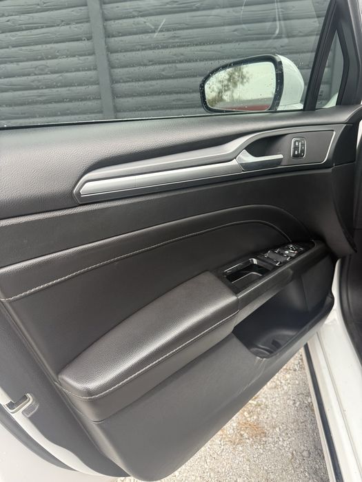 Ford Fusion TiTANIUM 2013