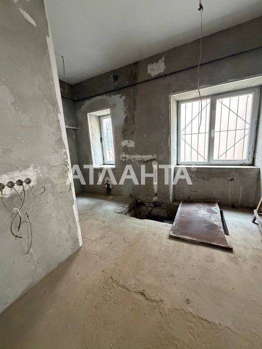 Дворівневе приміщення 221 м², в старому Центрі, вул. Конституційна