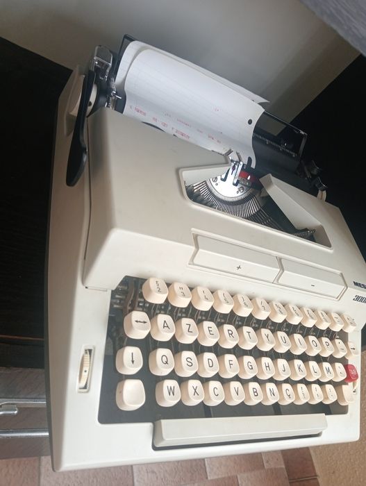 Maquina escrever Messa 3002