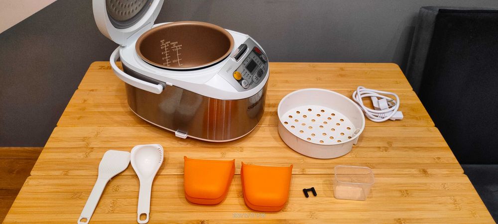Multicooker Philips HD3037, 5w1 do gotowania, pieczenia, jak nowy