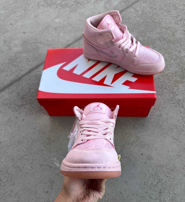 Нові кросівки Nike Air Jordan 1 / 38-41 розміри