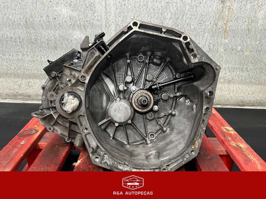 Caixa de 6 velocidades Manual Nissan Qashqai 1.5 DCi 110 cv Ref TL4113