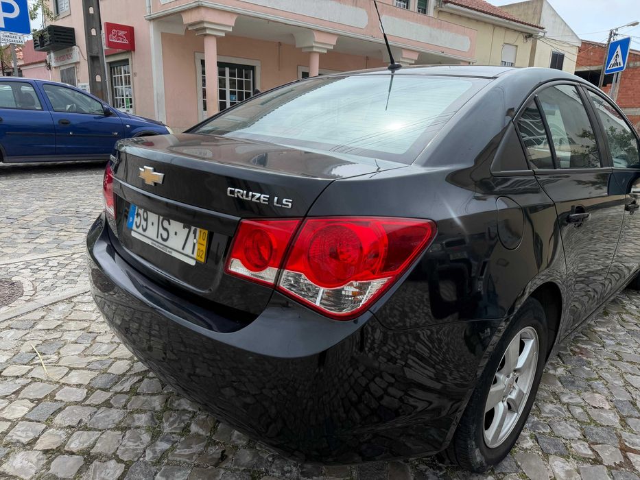Chevrolet Cruze Gasolina/GPL • 2010 • 170 mil km • Impecável