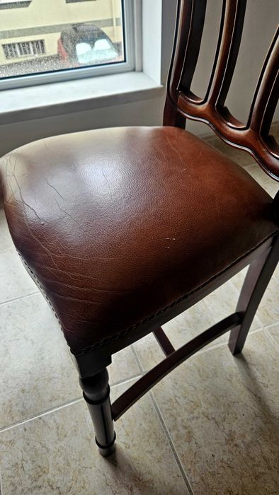 Mesa Madeira 110 cm extensível + conjunto 4 cadeiras