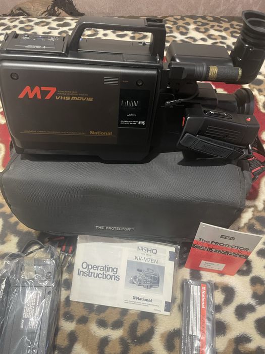 Продам  видеокамеру Panasonik/ National NV-M7( новая)