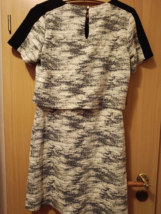 Sukienka dwuwarstwowa