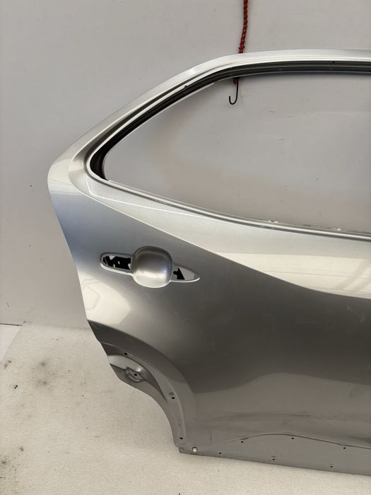 Toyota Yaris Cross 22- drzwi prawy tył prawe tylne