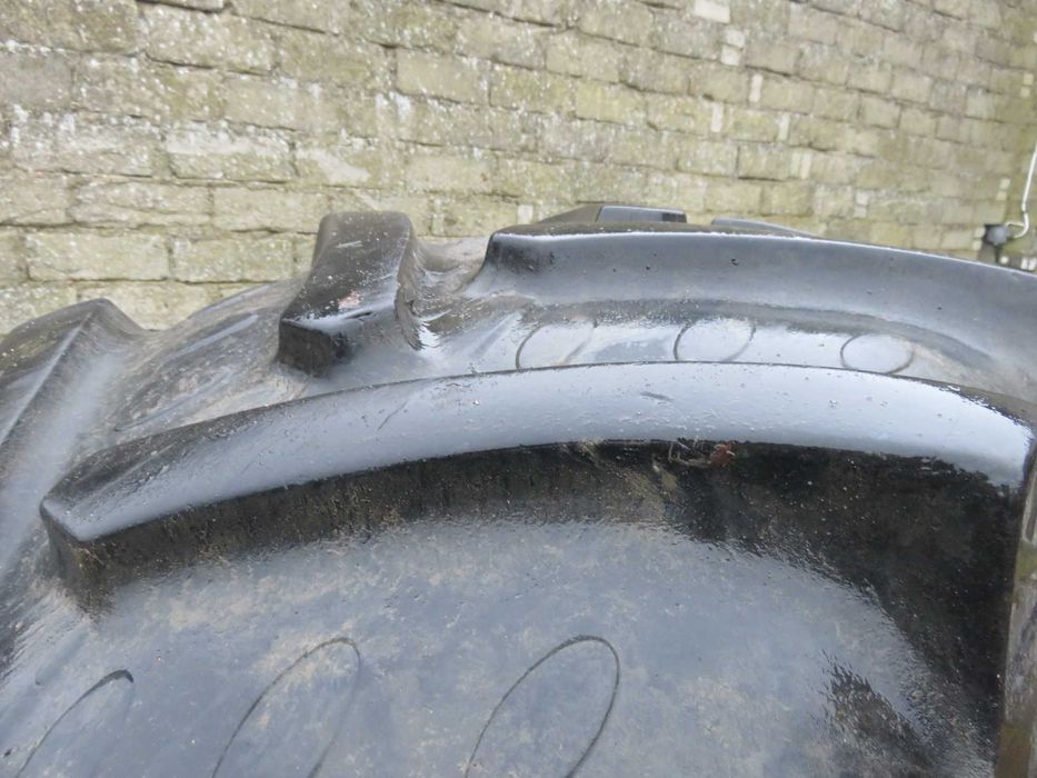 Opona 600/70R30 BKT RT765