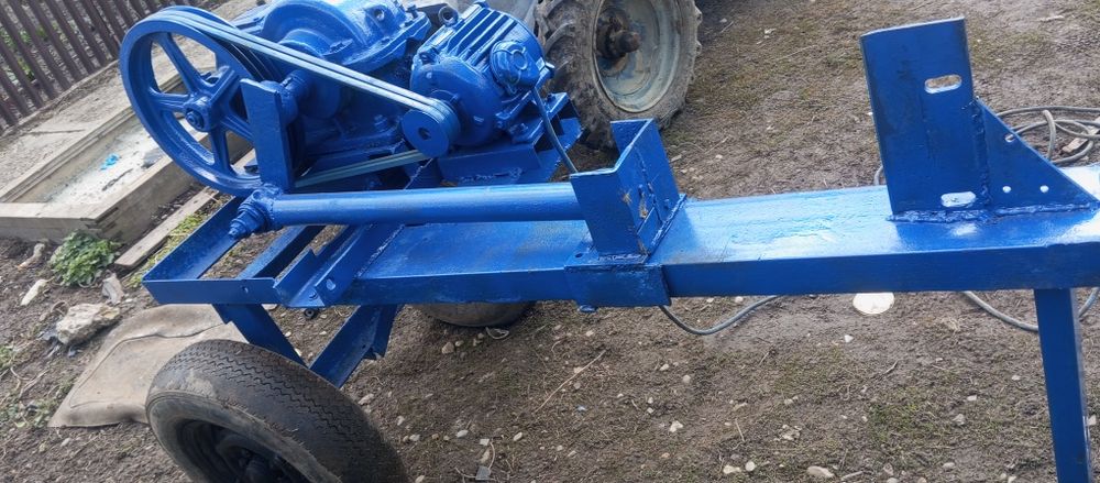 Продам механічний дровокол