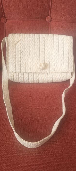 Letnia słomkowa torebka Primark
