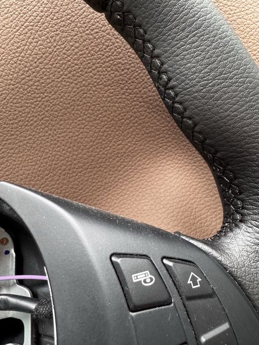 Кермо перетягнуте BMW x5 E70, x6 E71, x3 E83 На Обмін