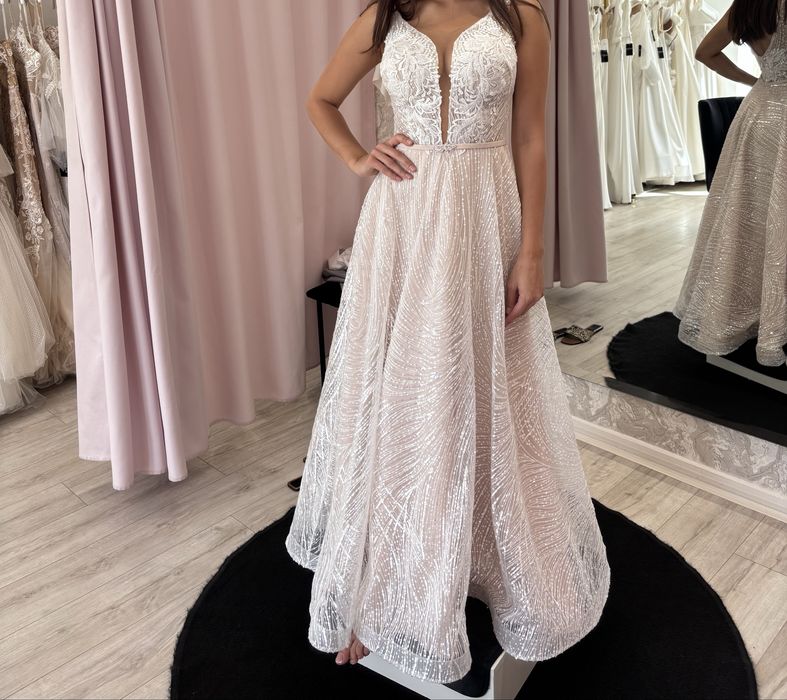 Piekna, nowa zjawiskowa suknia slubna