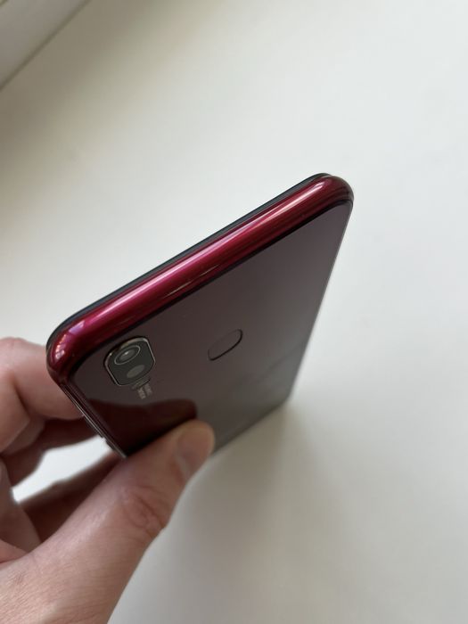 Смартфон Vivo Y11 (Vivo 1906) 3/32GB | 8 ядерний процесор / Акумулятор 5000 мАч